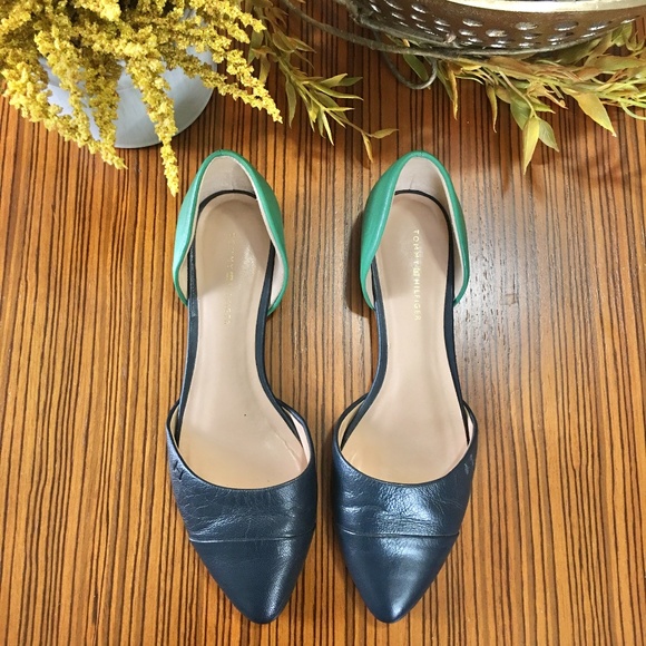 Tommy Hilfiger Naree Leather Pointed Flats - Picture 2 of 10